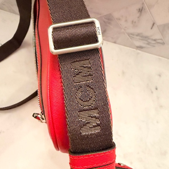 AUTHENTIC MCM Bold Red Messenger/Crossbody and Shoulder Bag! UNISEX - Picture 4 of 15